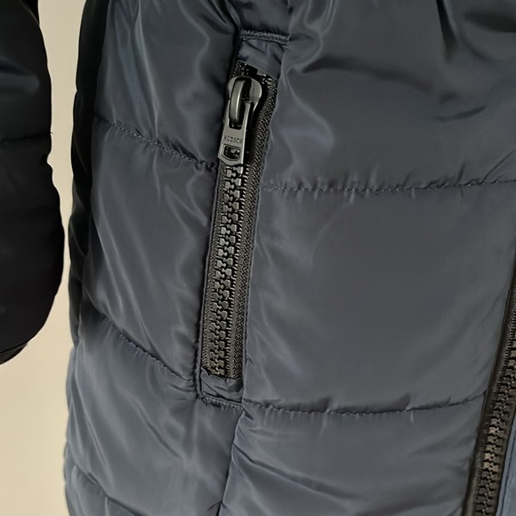 Hudson Coat - Picture 9 of 16